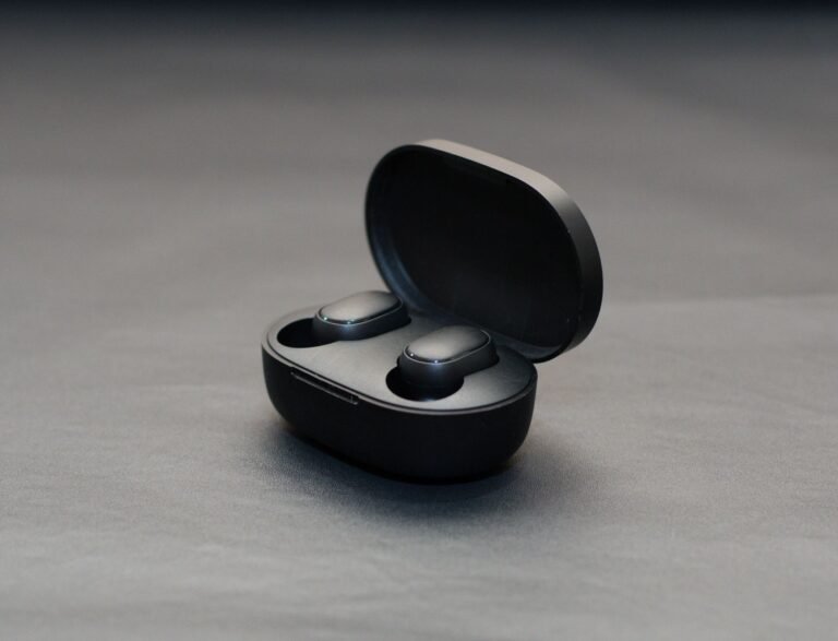 Apple’s 2027 Vision: AirPods with Cameras and AI! Apple’s 2027 Vision: AirPods with Cameras and AI!