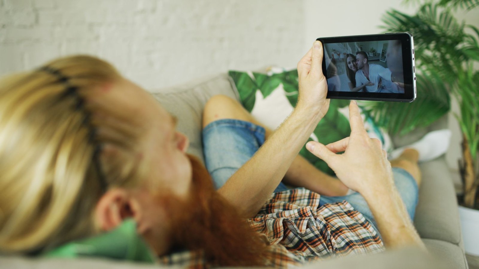 TikTok-style research summaries