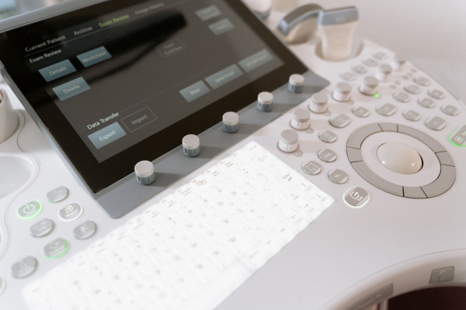 Midjourney ultrasound scanner
