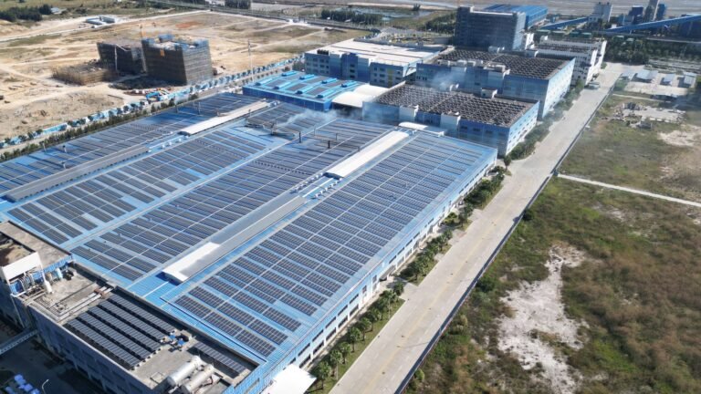 US Renewable Boom: Solar Power Surpasses Coal