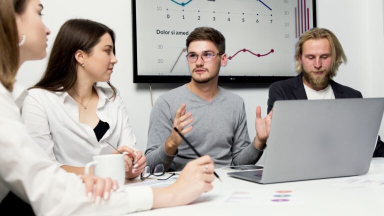 Pioneers Debate AI Safety and Accessibility at Ai4